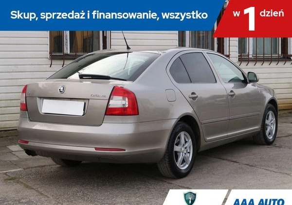 Skoda Octavia cena 22000 przebieg: 242718, rok produkcji 2009 z Mikstat małe 254